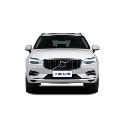 가족들을 위한 볼보 XC60 하이브리드 완전히 전기 SUV 2.0T 310HP L4 4WD는 이동합니다