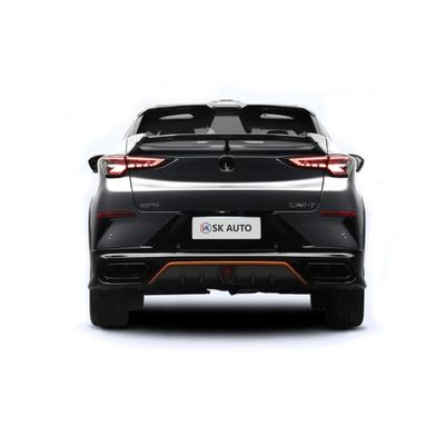 본사 치안 UNI-T 1.5T 소형 SUV 가솔린 엔진 최대 속도 205KM/H 듀얼 클러치