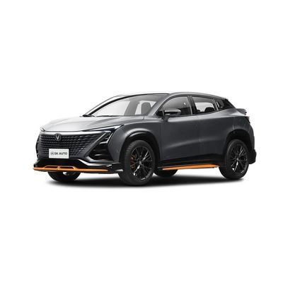 본사 치안 UNI-T 1.5T 소형 SUV 가솔린 엔진 최대 속도 205KM/H 듀얼 클러치