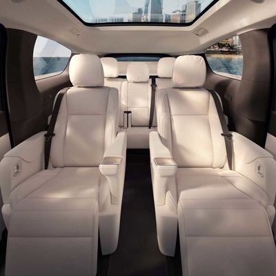 럭셔리 7석 비즈니스 MPV 장거리 듀얼 모터 4WD 순수 전기 차량 리시앙 메가 레인지 710km