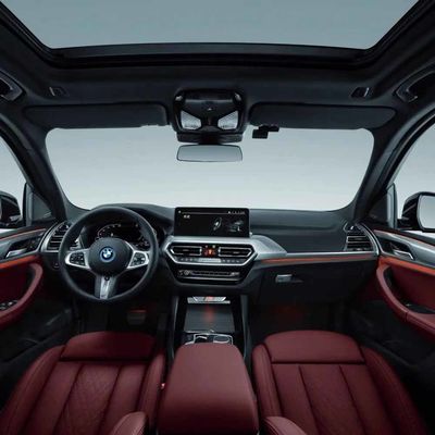 5도어 5석 SUV 2024 BMW Ix3 전기 차량 550km 범위와 최대 토크 400Nm