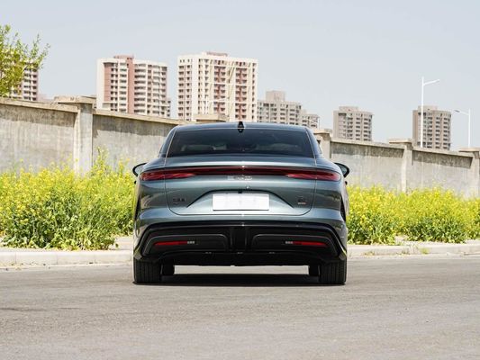 2025 강력한 한 L BYD 전기 차량 최고 전력 500 KW 및 가죽 스티어 1000V 고전압 빠른 충전