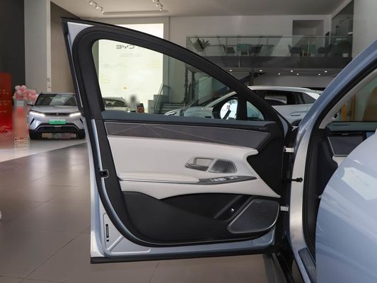 2025 강력한 한 L BYD 전기 차량 최고 전력 500 KW 및 가죽 스티어 1000V 고전압 빠른 충전