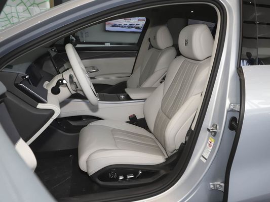 2025 강력한 한 L BYD 전기 차량 최고 전력 500 KW 및 가죽 스티어 1000V 고전압 빠른 충전