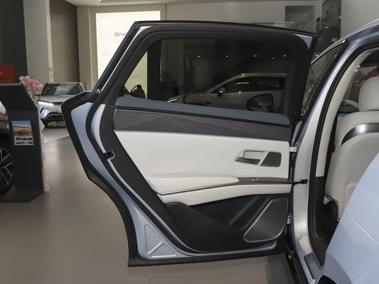 2025 강력한 한 L BYD 전기 차량 최고 전력 500 KW 및 가죽 스티어 1000V 고전압 빠른 충전