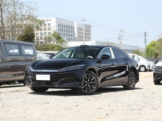 모델 차량 601km 범위 83.2kWh 배터리 용량 AWD 빠른 충전 태양 지붕 고전압 구조 가정용 편안