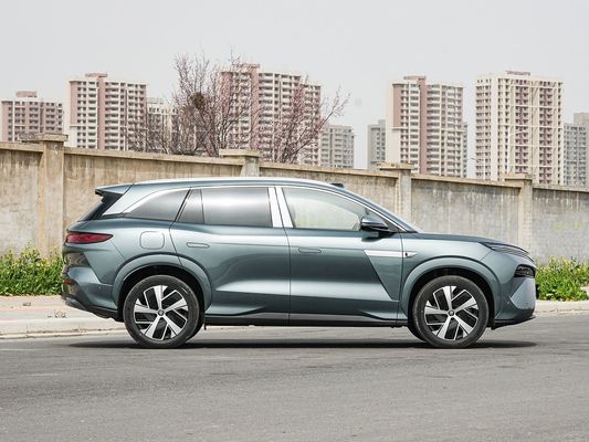 신형 핫셀링 BYD EV Car 2025 모델 100.5 KWh 배터리 용량 및 빠른 충전 0.1 시간 670KM 장거리 500kW 전력 전기 자동차 가족용 넓은 공간 7석