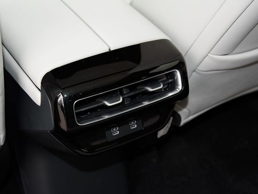 350kW 모터 파워 완전 전기 SUV 혼다 S7 장거리 650km 빠른 충전 EV 새 가옥과 함께 가정용으로 판매