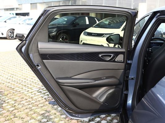 2025 BYD EV Car Seal AWD 성능 장거리 600KM 고속 충전 전기 자동차 사륜 구동 태양 지붕을 갖춘 전기 차량
