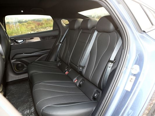 2025 BYD EV Car Seal AWD 성능 장거리 600KM 고속 충전 전기 자동차 사륜 구동 태양 지붕을 갖춘 전기 차량