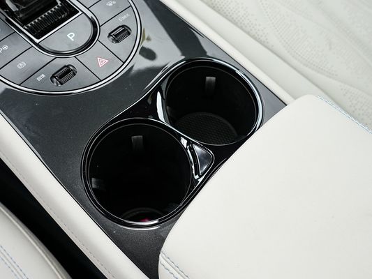 2025 BYD 전기 차량 표지판 06GT 급속 충전 시간 0.33 Hrs 및 성능 장거리 550KM 가족용 태양 지붕과 함께 큰 배터리