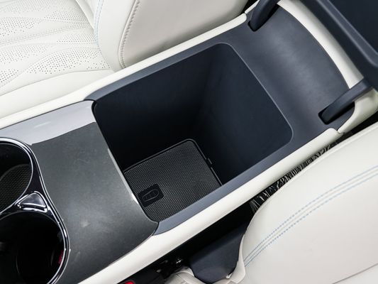 2025 BYD 전기 차량 표지판 06GT 급속 충전 시간 0.33 Hrs 및 성능 장거리 550KM 가족용 태양 지붕과 함께 큰 배터리