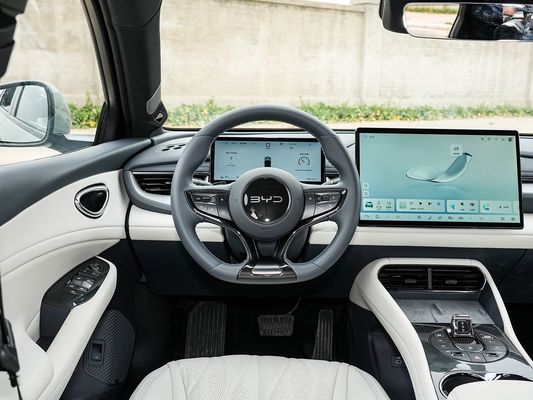 2025 BYD 전기 차량 표지판 06GT 급속 충전 시간 0.33 Hrs 및 성능 장거리 550KM 가족용 태양 지붕과 함께 큰 배터리