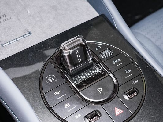 2025 BYD 전기 차량 표지판 06GT 급속 충전 시간 0.33 Hrs 및 성능 장거리 550KM 가족용 태양 지붕과 함께 큰 배터리
