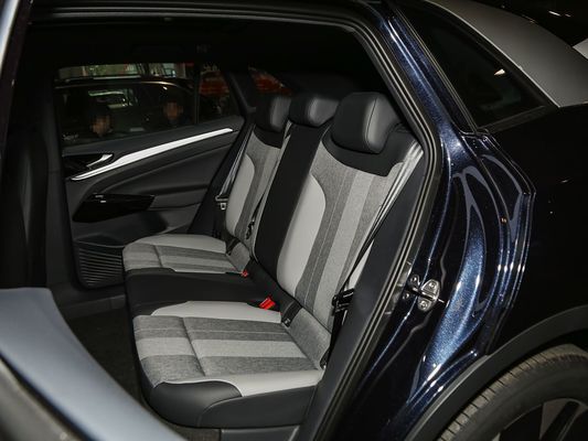2025 VW 전기 차량 ID.4 고속 충전 자동차 장거리 601km 80.4kWh 배터리 핫 판매 신형 선루프와 함께 좋은 성능