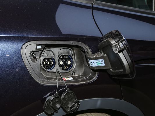 2025 VW 전기 차량 ID.4 고속 충전 자동차 장거리 601km 80.4kWh 배터리 핫 판매 신형 선루프와 함께 좋은 성능